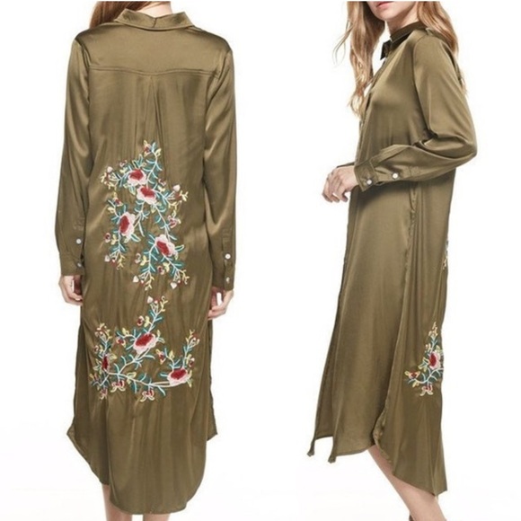 Honey Punch Dresses & Skirts - Honey punch embroidered dress/duster